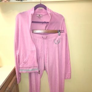 Pink JUICY COUTURE track suit ~LIKE NEW~